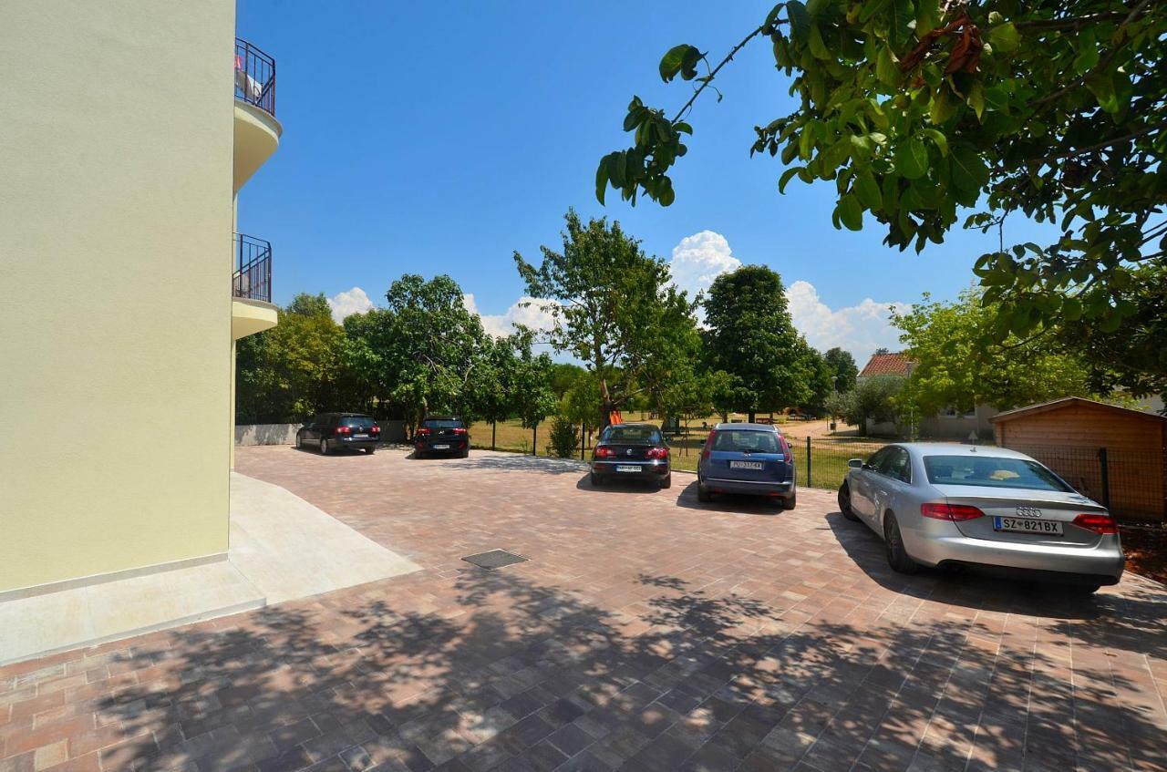 Stella Apartments Novigrad Istria Exterior foto